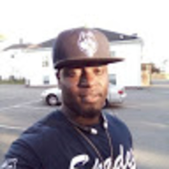 Meet your Posher, Devin - Picture 1 of 1